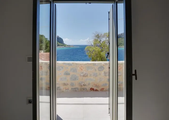 Alexandra's House Limeni