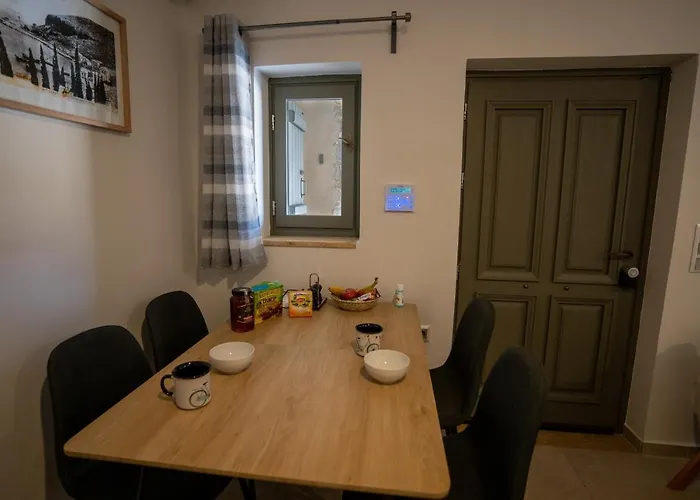 Alexandra's House Holiday home *